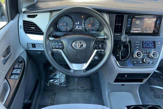 2015 Toyota Sienna LE Roseville CA