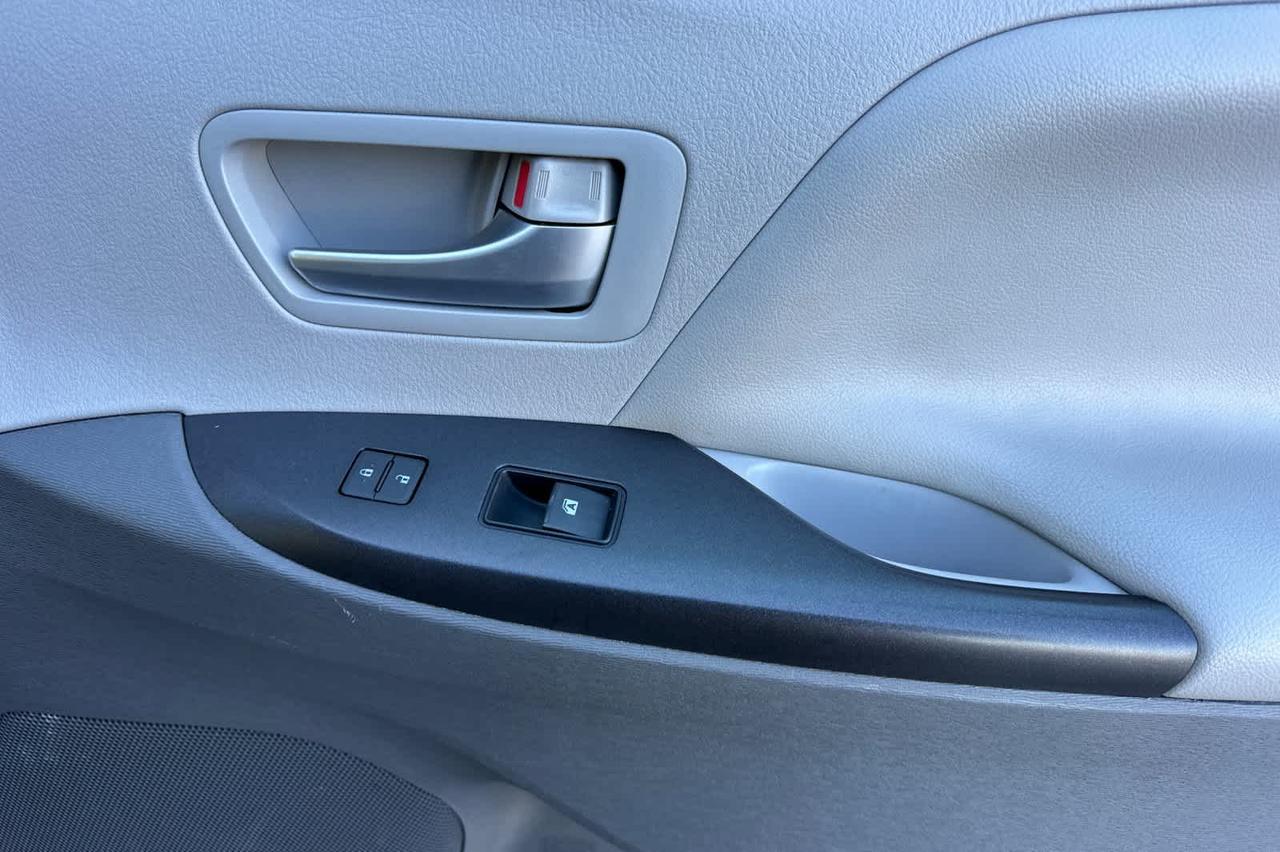 2015 Toyota Sienna LE Roseville CA