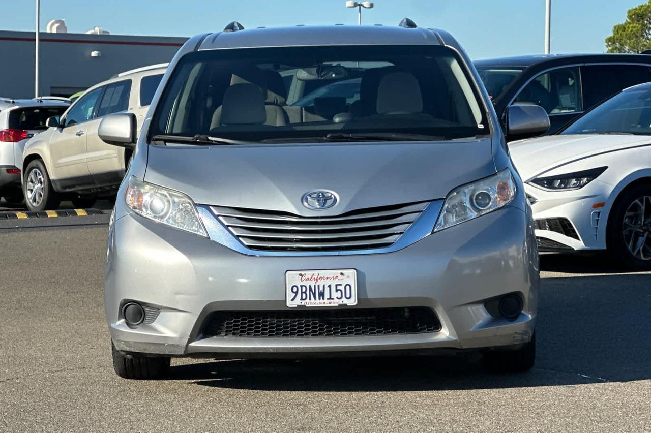 2015 Toyota Sienna LE Roseville CA