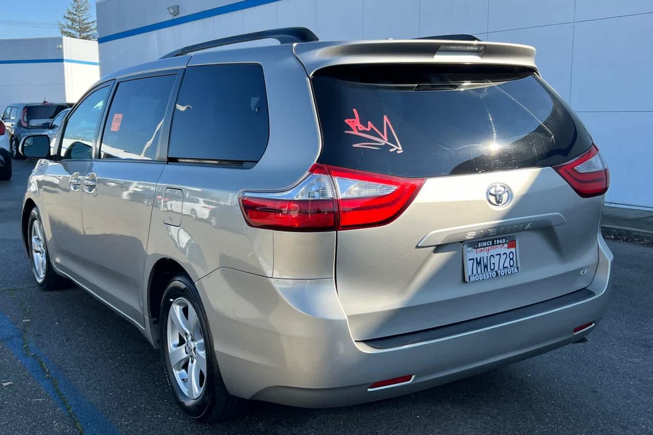 2015 Toyota Sienna LE Roseville CA
