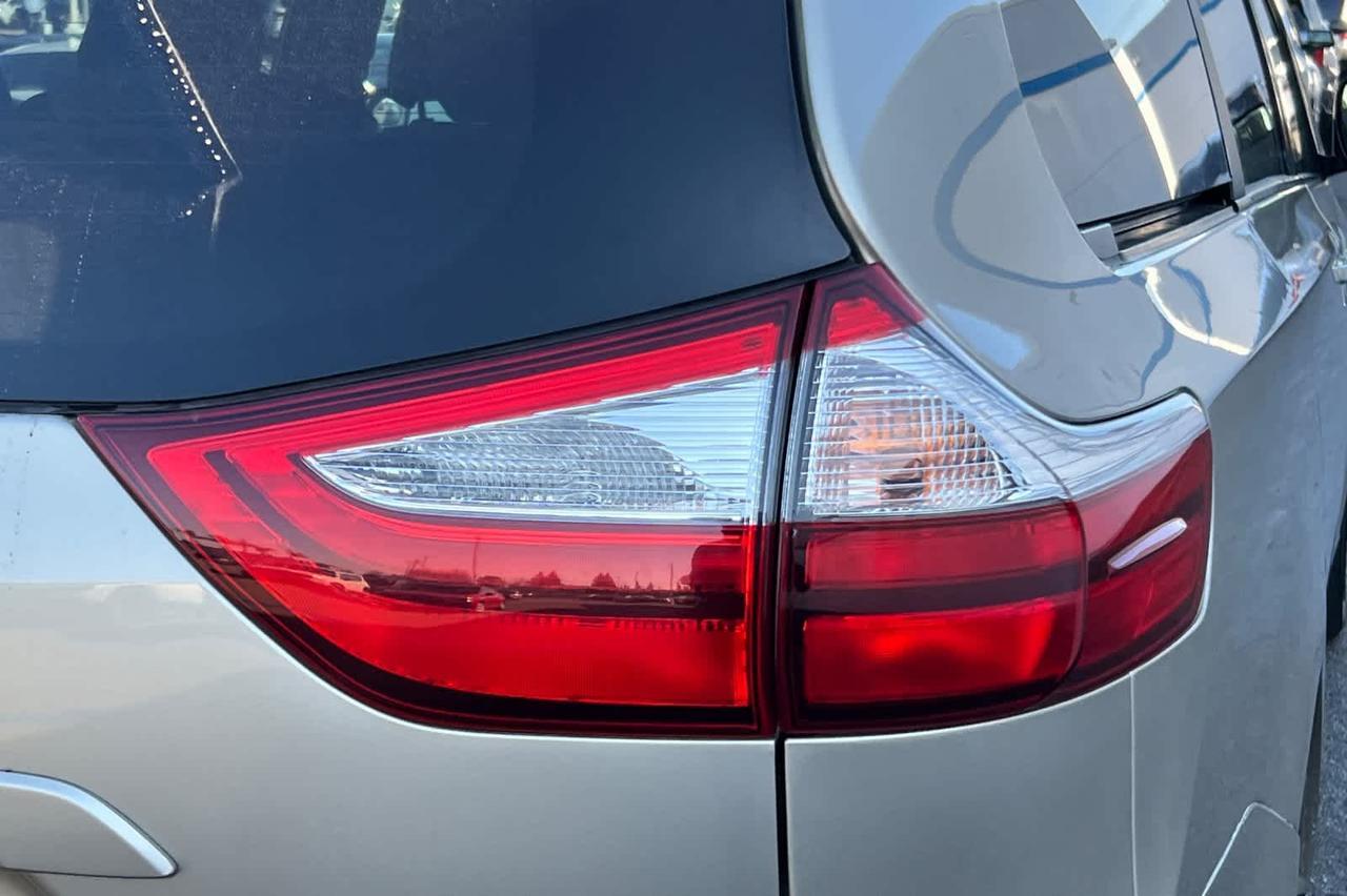 2015 Toyota Sienna LE Roseville CA