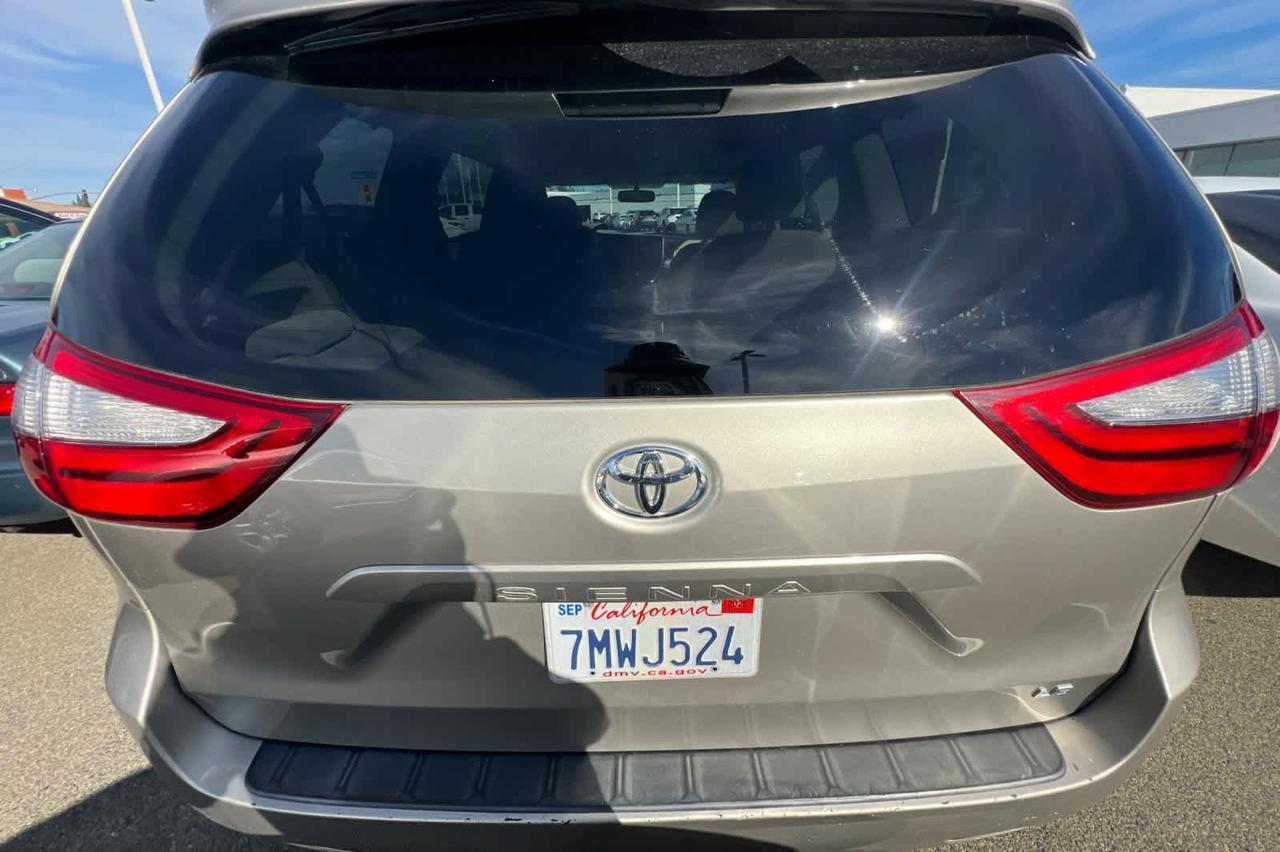 2015 Toyota Sienna LE Roseville CA