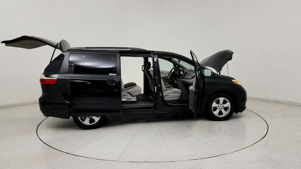2015 Toyota Sienna LE Laurel MD