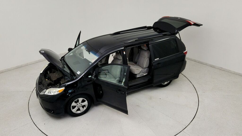 2015 Toyota Sienna LE Laurel MD
