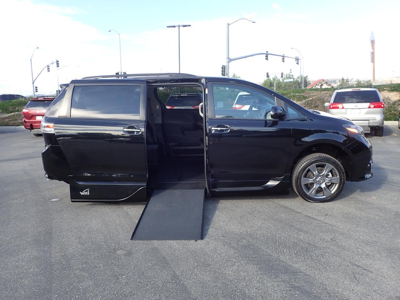 2015 Toyota Sienna SE Anaheim CA