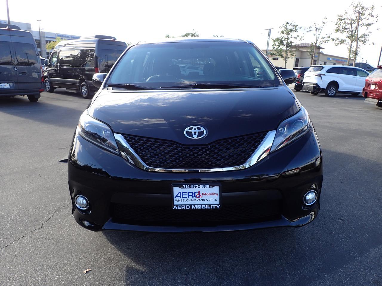 2015 Toyota Sienna SE