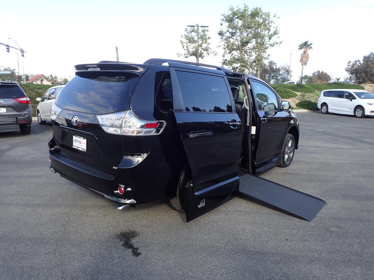 2015 Toyota Sienna SE Anaheim CA