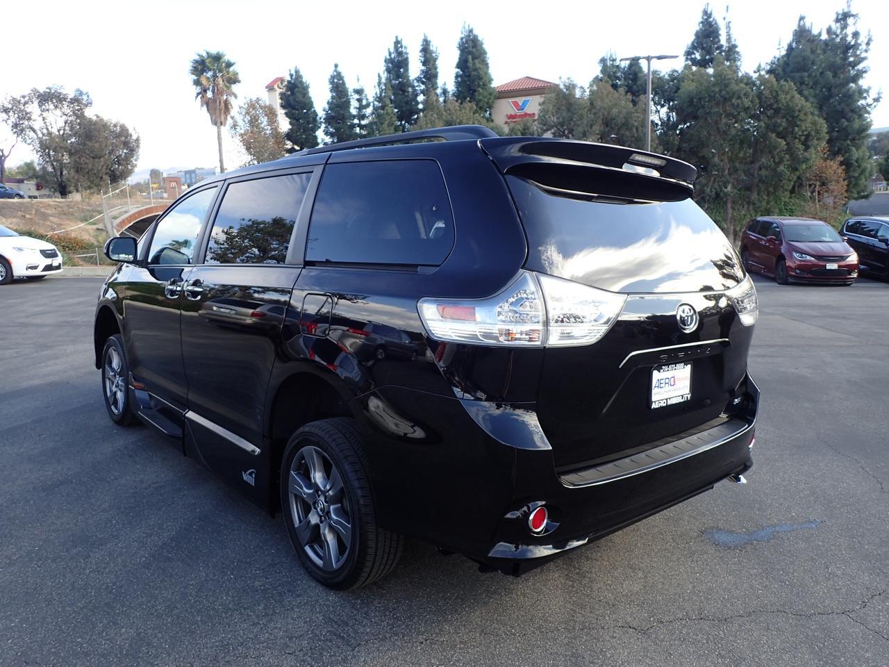 2015 Toyota Sienna SE Anaheim CA