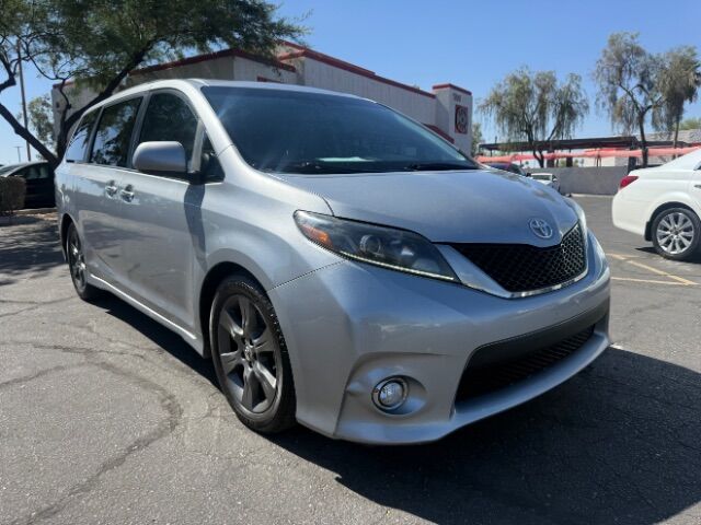 2015 Toyota Sienna SE