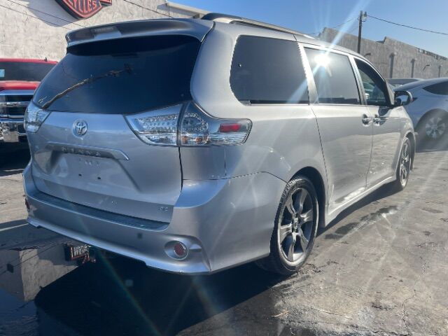 2015 Toyota Sienna SE