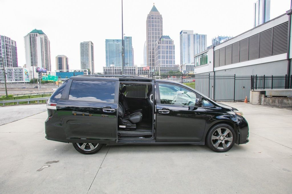 2015 Toyota Sienna SE Premium