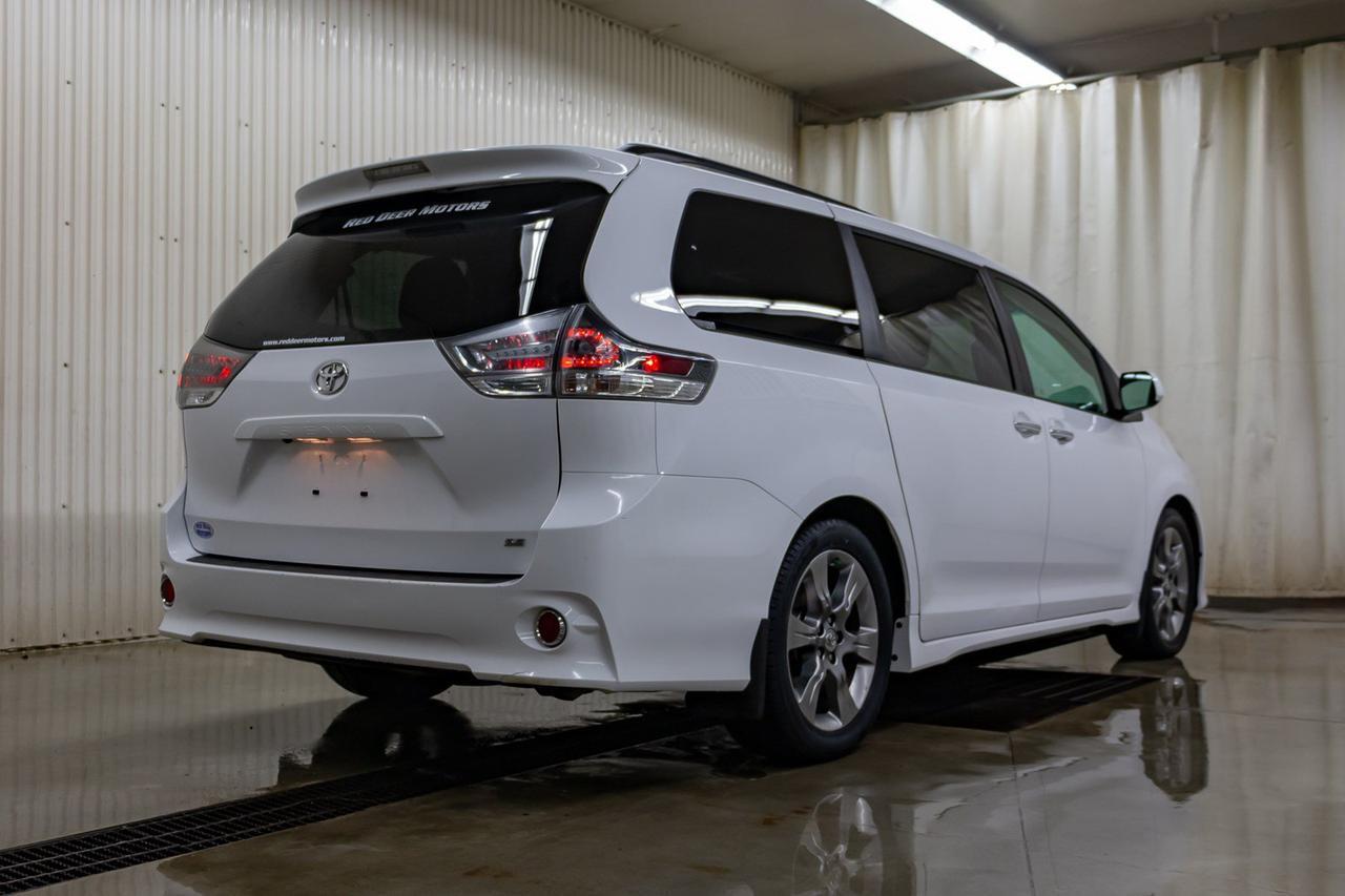 2015 Toyota Sienna SE Red Deer AB