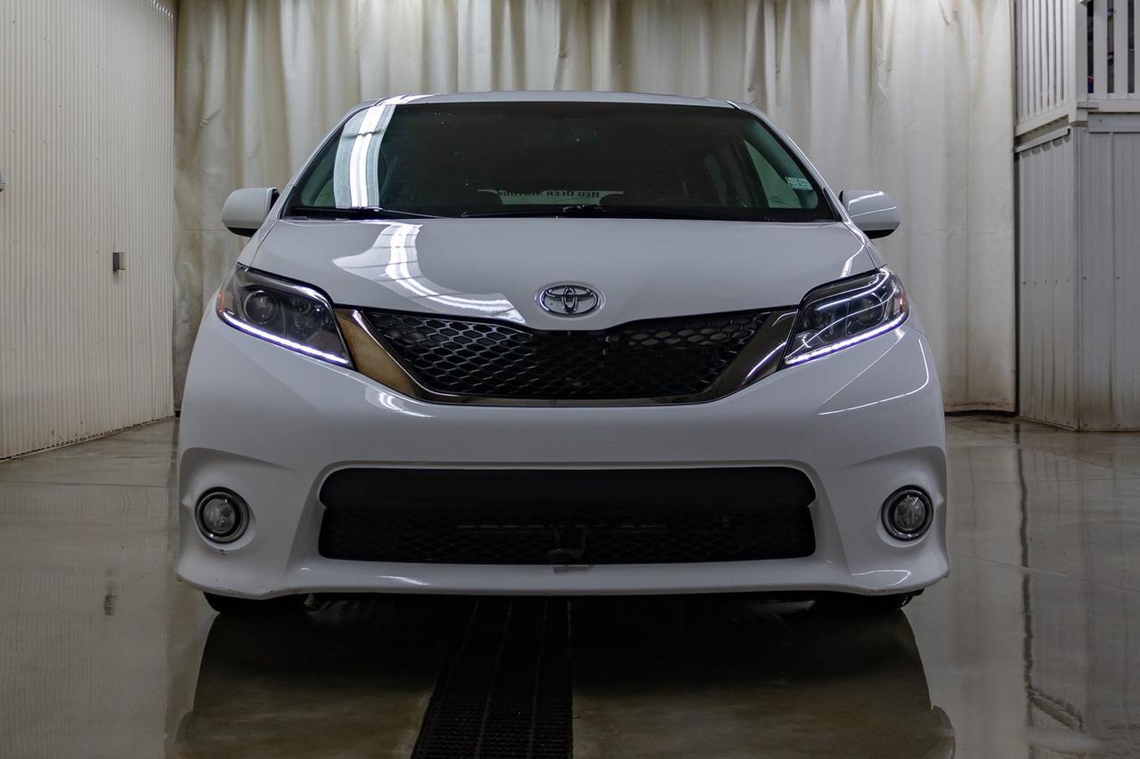 2015 Toyota Sienna SE Red Deer AB