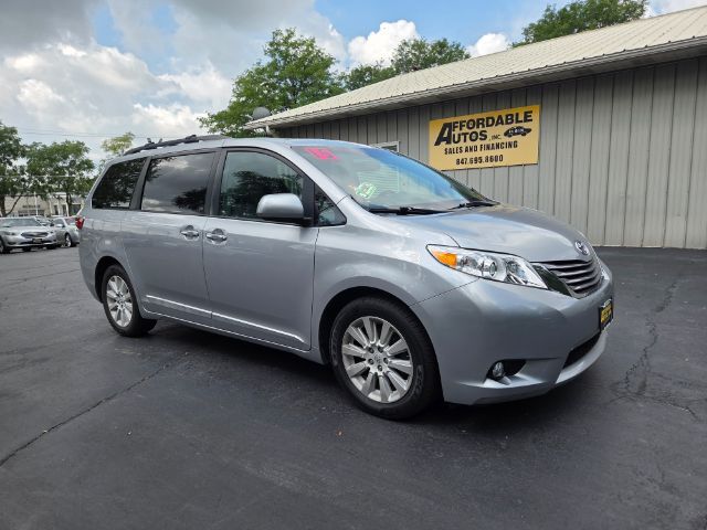 2015 Toyota Sienna XLE 7 Passenger