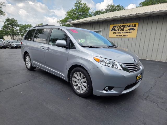 2015 Toyota Sienna XLE 7 Passenger