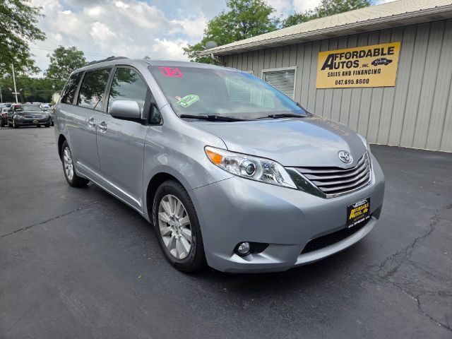 2015 Toyota Sienna XLE 7 Passenger