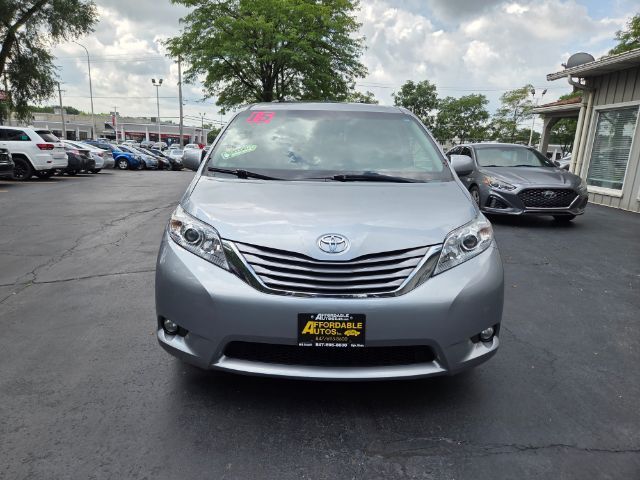 2015 Toyota Sienna XLE 7 Passenger Elgin IL