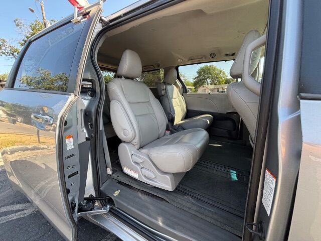 2015 Toyota Sienna XLE 8 Passenger New Braunfels TX