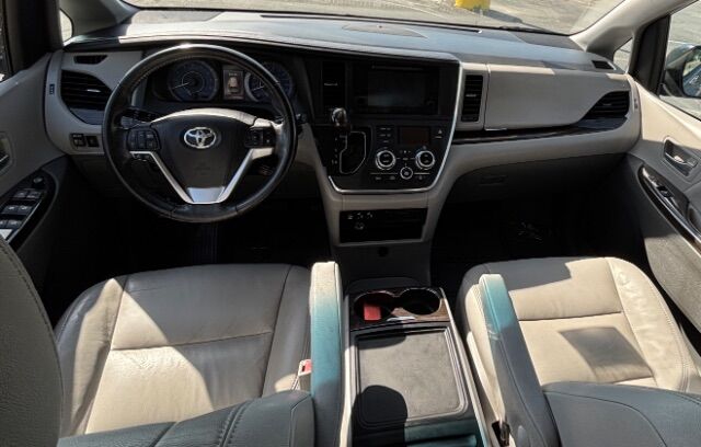 2015 Toyota Sienna XLE 8 Passenger New Braunfels TX