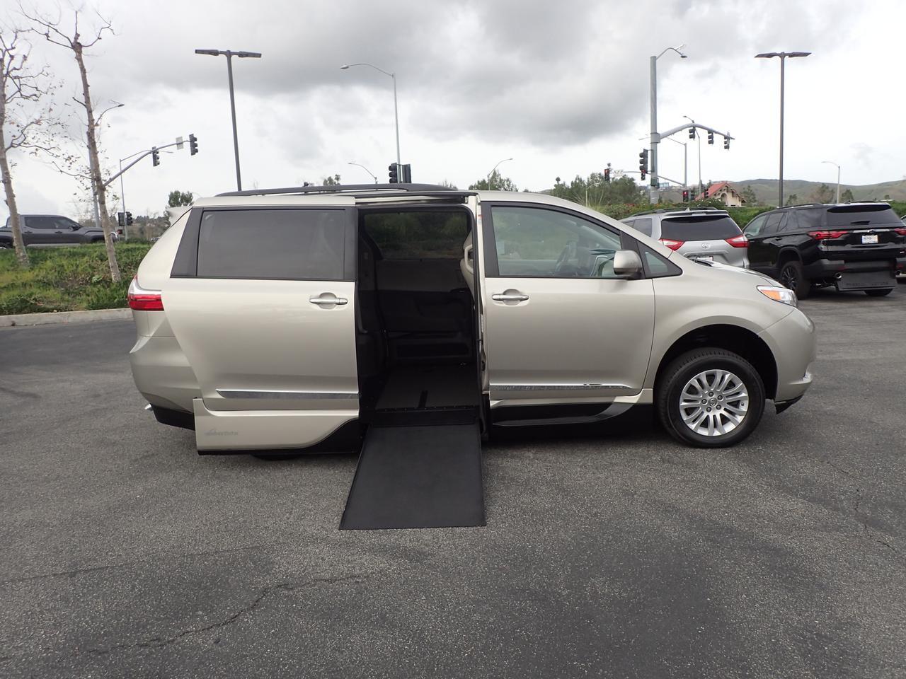 2015 Toyota Sienna XLE Anaheim CA