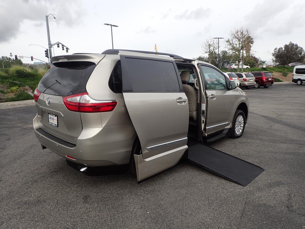2015 Toyota Sienna XLE Anaheim CA