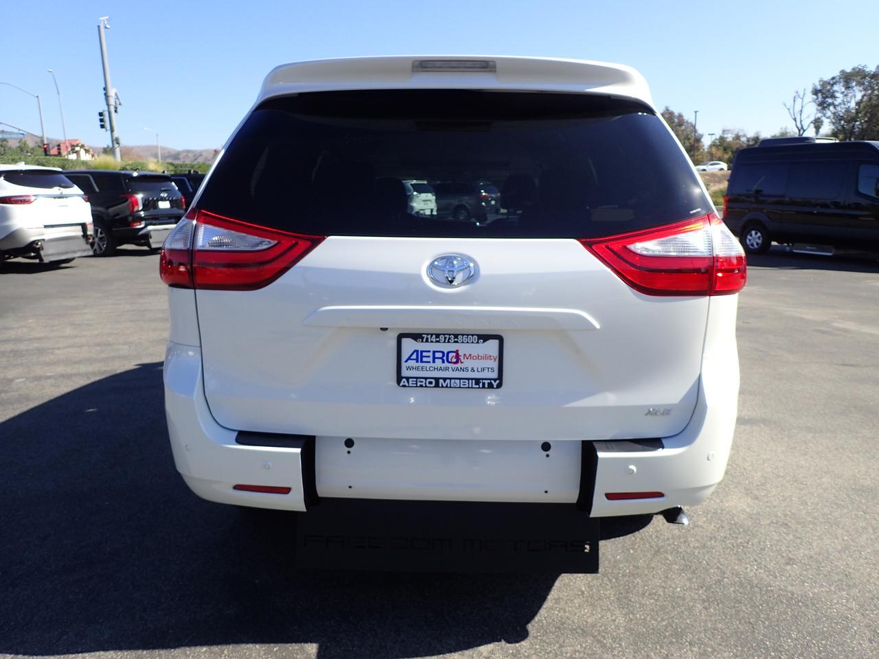 2015 Toyota Sienna XLE Anaheim CA