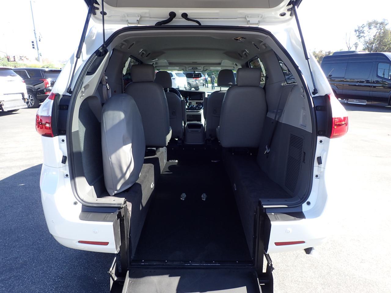 2015 Toyota Sienna XLE Anaheim CA