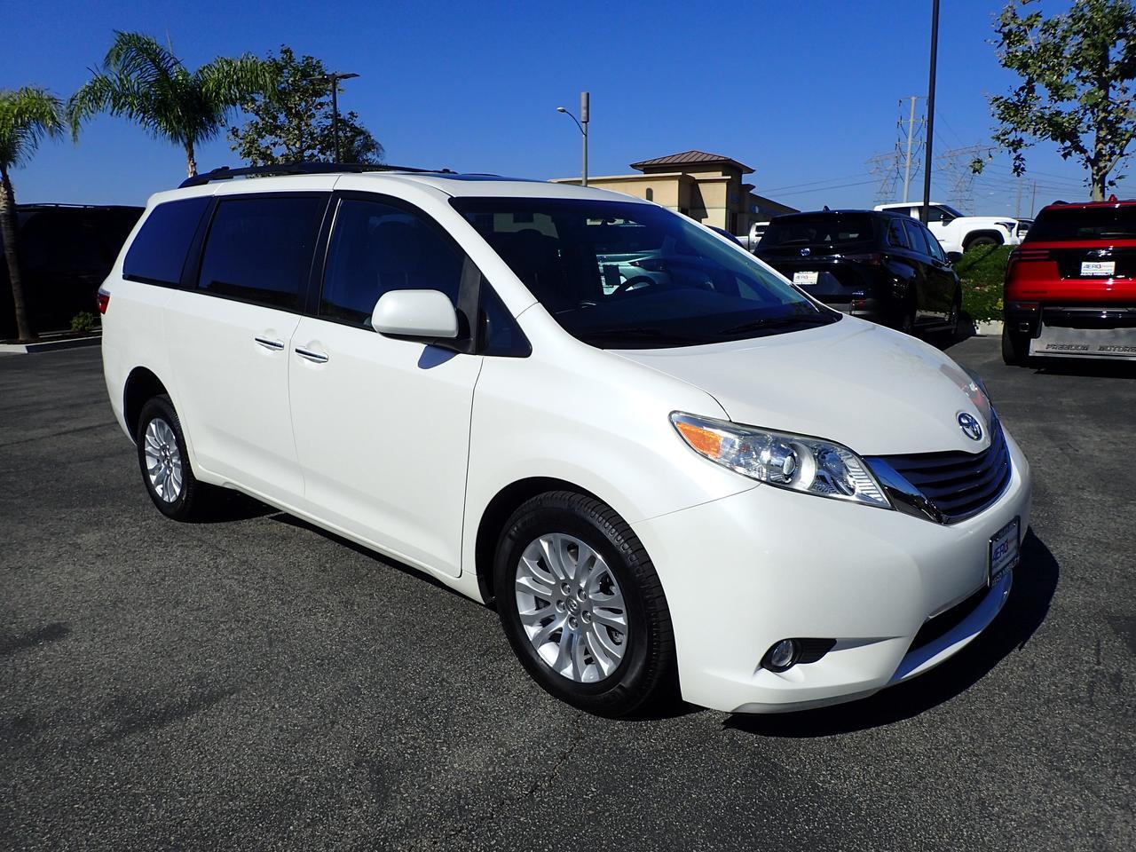 2015 Toyota Sienna XLE