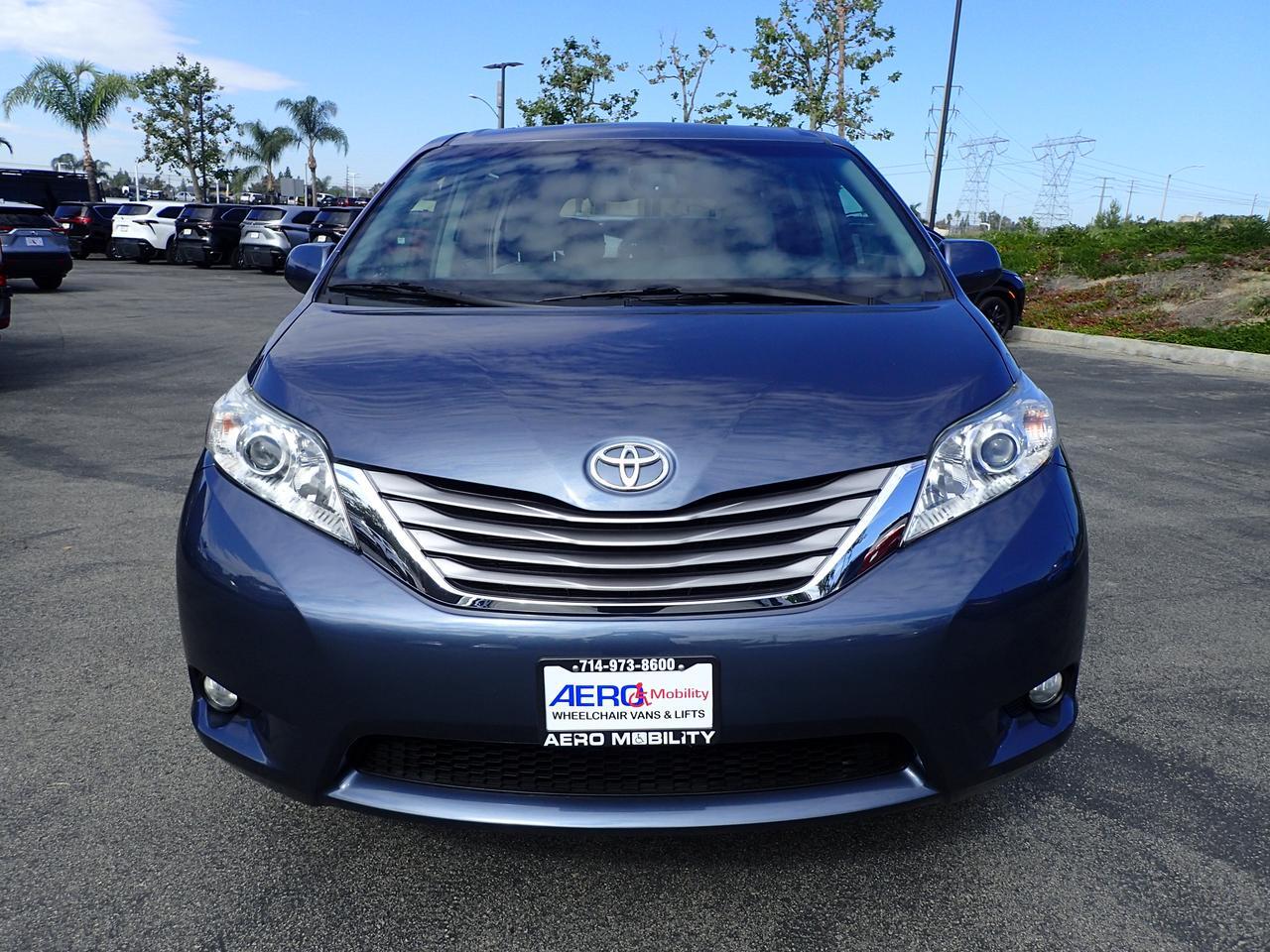 2015 Toyota Sienna XLE