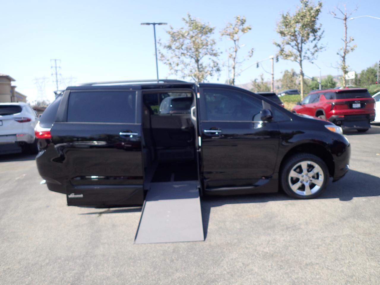 2015 Toyota Sienna XLE Anaheim CA