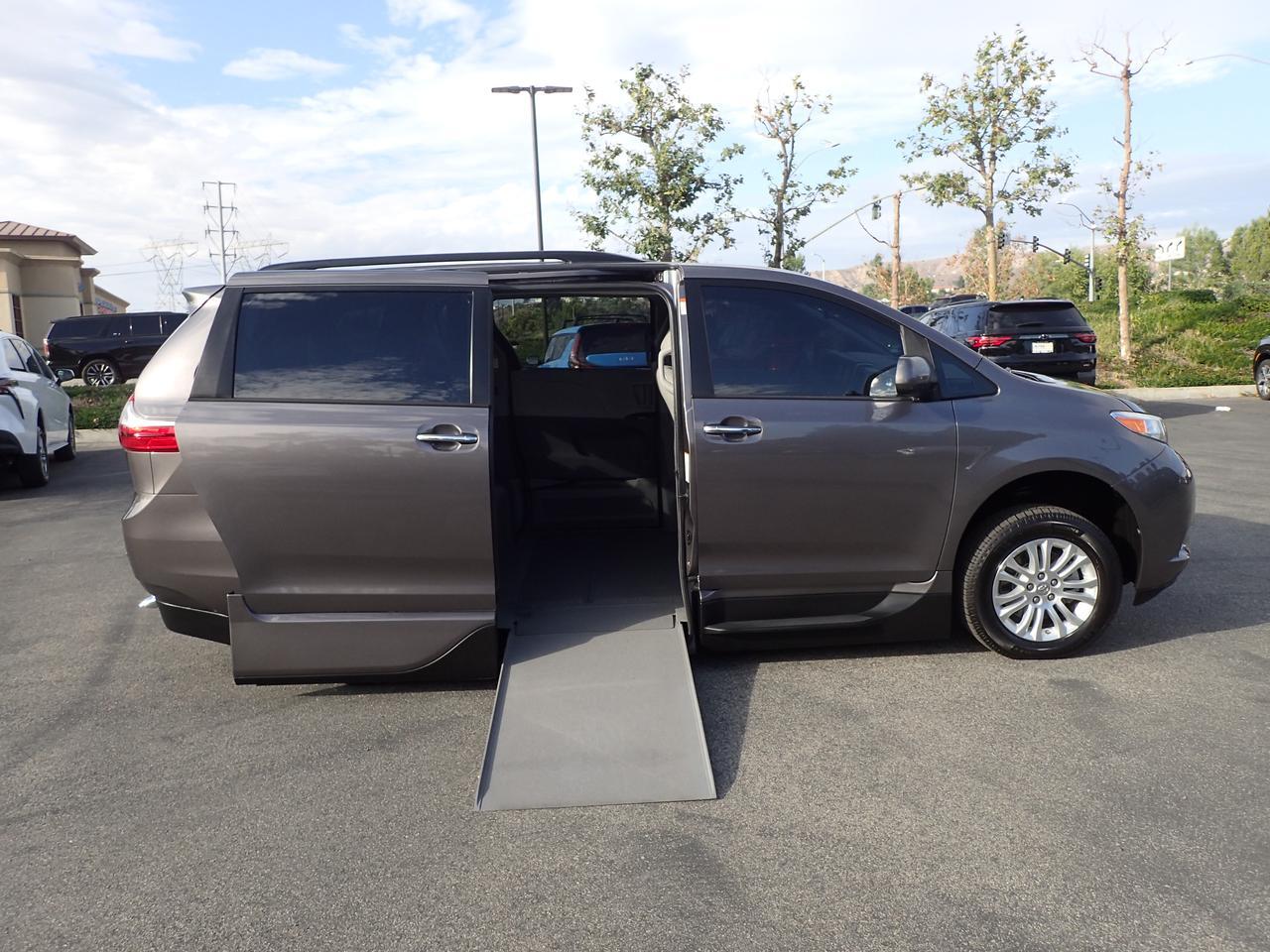 2015 Toyota Sienna XLE Anaheim CA