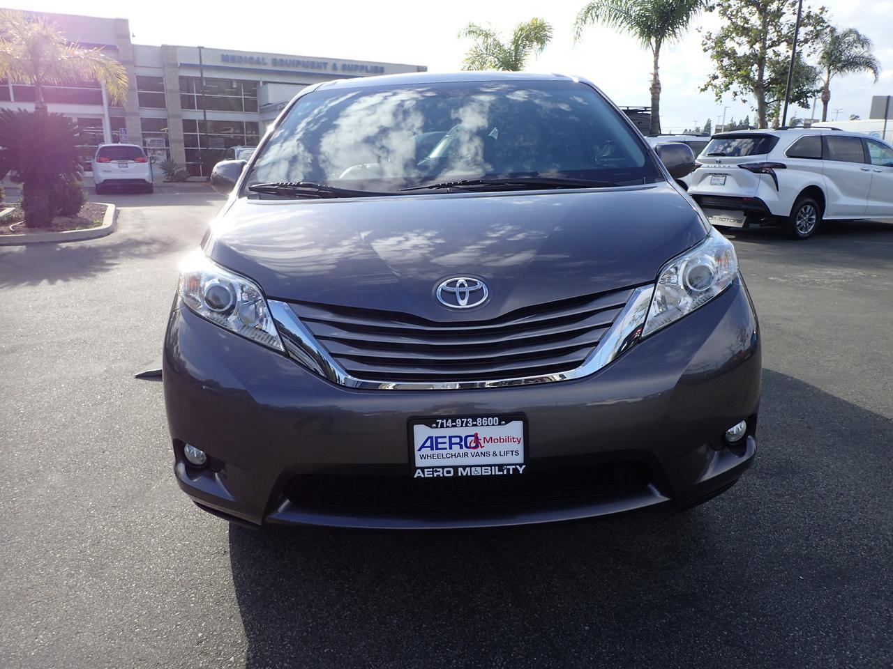 2015 Toyota Sienna XLE