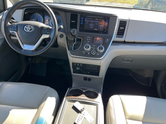 2015 Toyota Sienna XLE Ashland VA