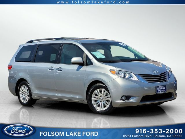 2015 Toyota Sienna XLE