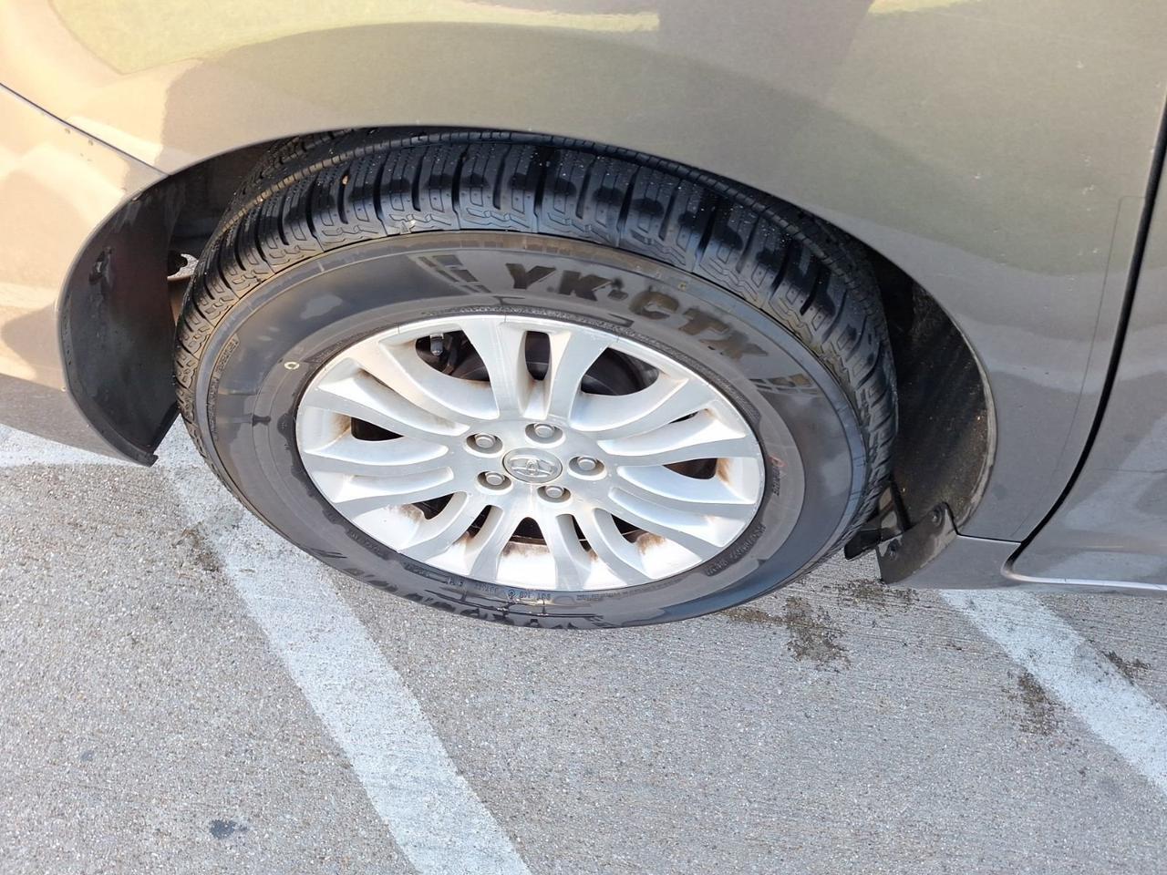 2015 Toyota Sienna XLE Hurst TX