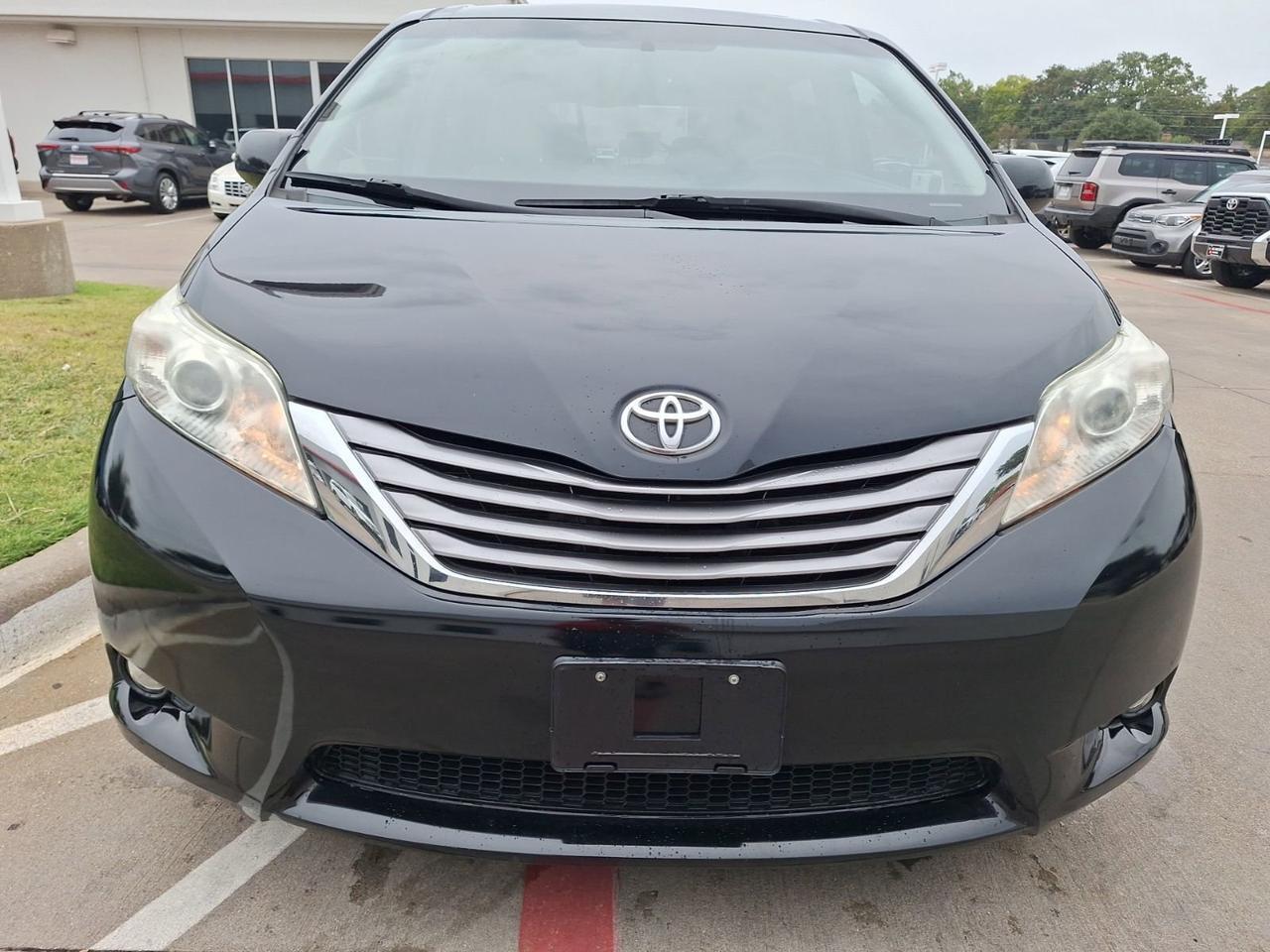 2015 Toyota Sienna XLE Hurst TX