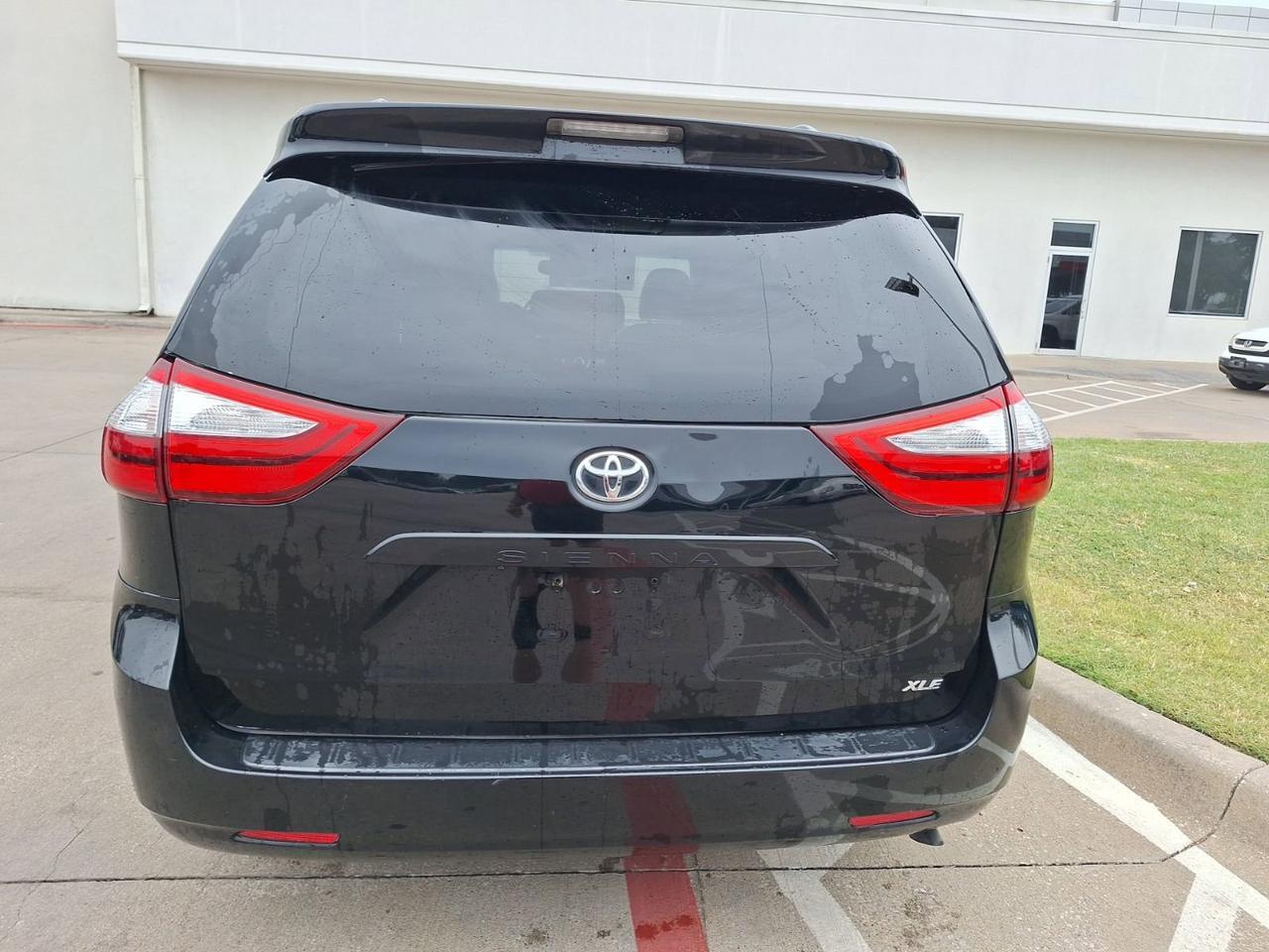 2015 Toyota Sienna XLE Hurst TX