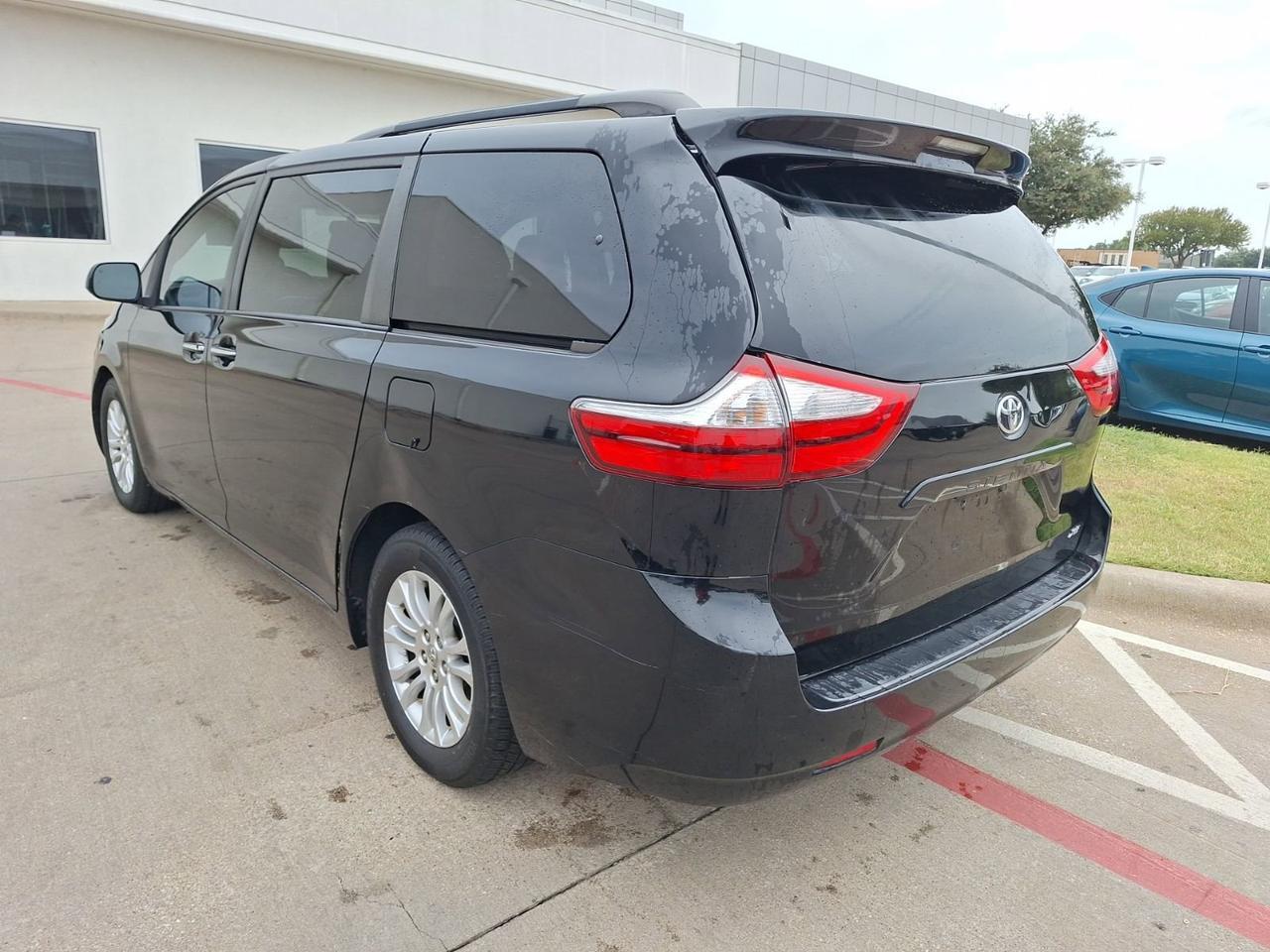 2015 Toyota Sienna XLE Hurst TX