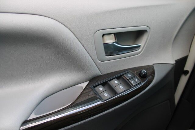 2015 Toyota Sienna XLE Melbourne FL
