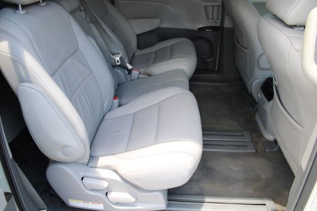 2015 Toyota Sienna XLE Melbourne FL