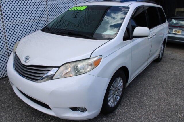 2015 Toyota Sienna XLE Melbourne FL
