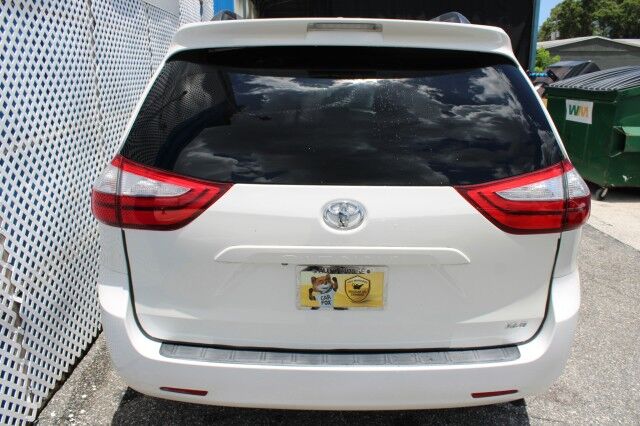 2015 Toyota Sienna XLE Melbourne FL