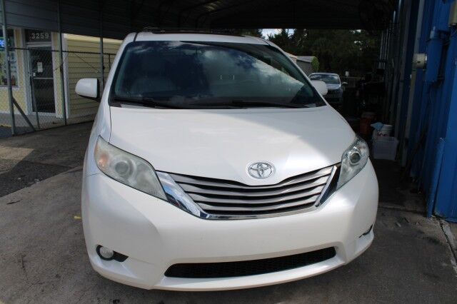 2015 Toyota Sienna XLE