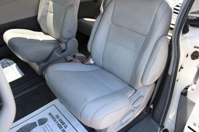 2015 Toyota Sienna XLE Melbourne FL