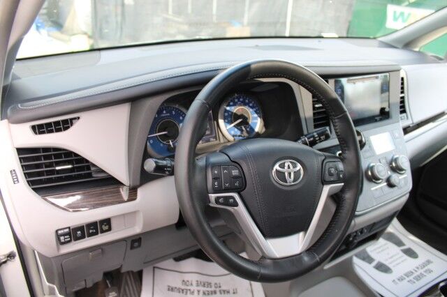 2015 Toyota Sienna XLE Melbourne FL
