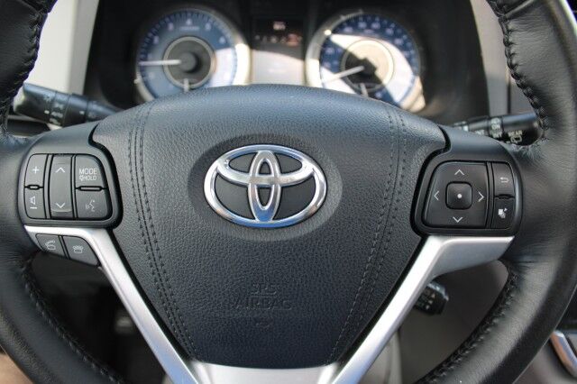 2015 Toyota Sienna XLE Melbourne FL