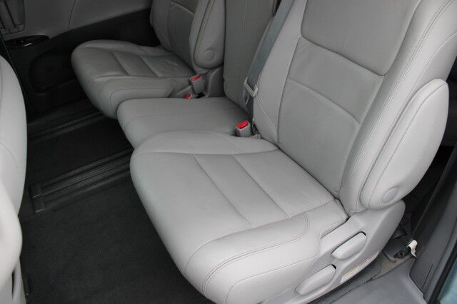 2015 Toyota Sienna XLE PREMIUM NAVI Melbourne FL