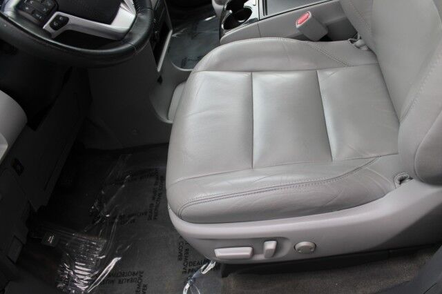 2015 Toyota Sienna XLE PREMIUM NAVI Melbourne FL