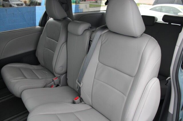 2015 Toyota Sienna XLE PREMIUM NAVI Melbourne FL