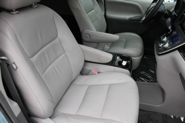 2015 Toyota Sienna XLE PREMIUM NAVI Melbourne FL